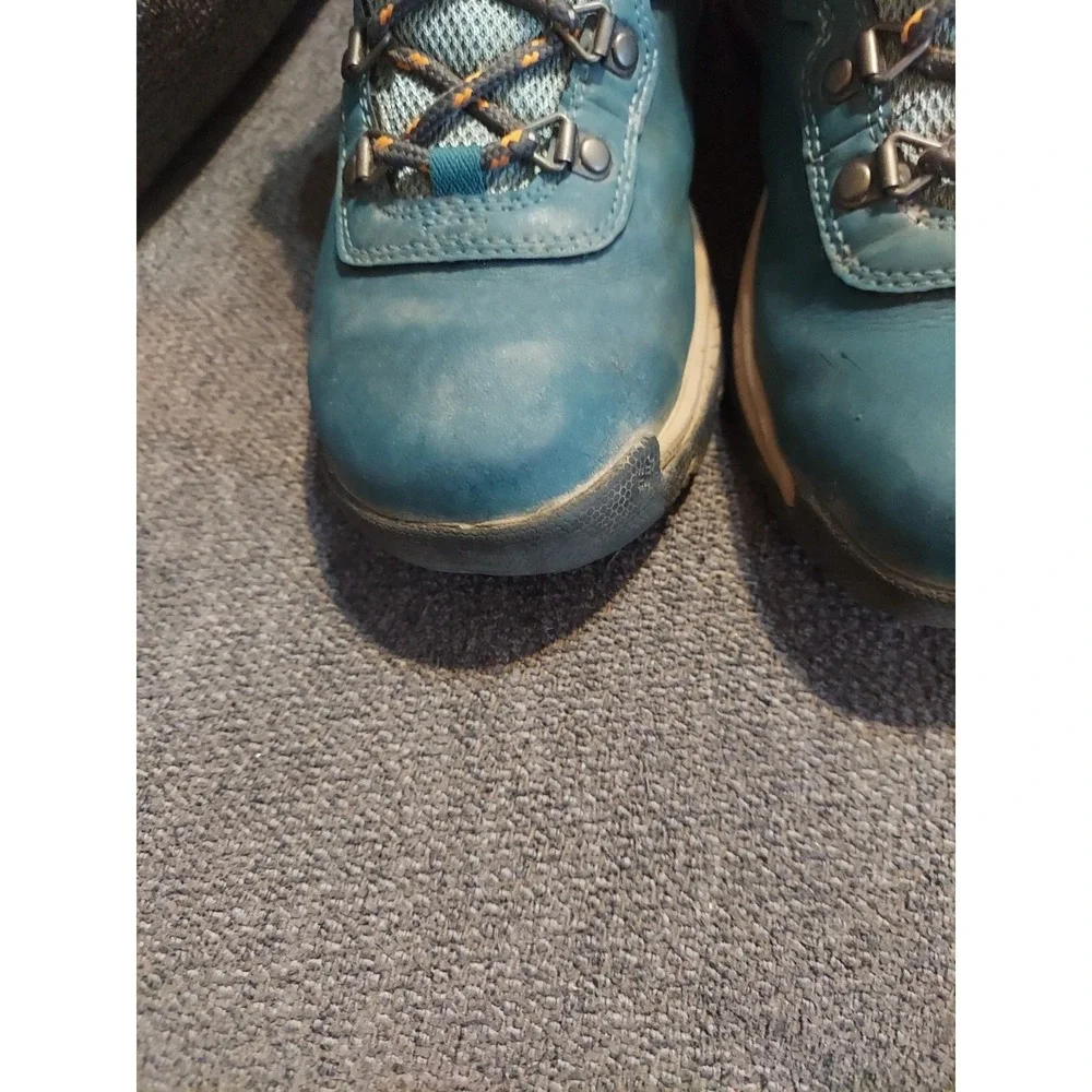 Columbia Womens Newton Ridge Plus Waterproof Hiking Boot Sz 8 Deep  Dusty Green